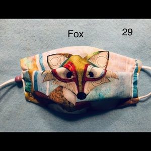 Face mask adjustable for child